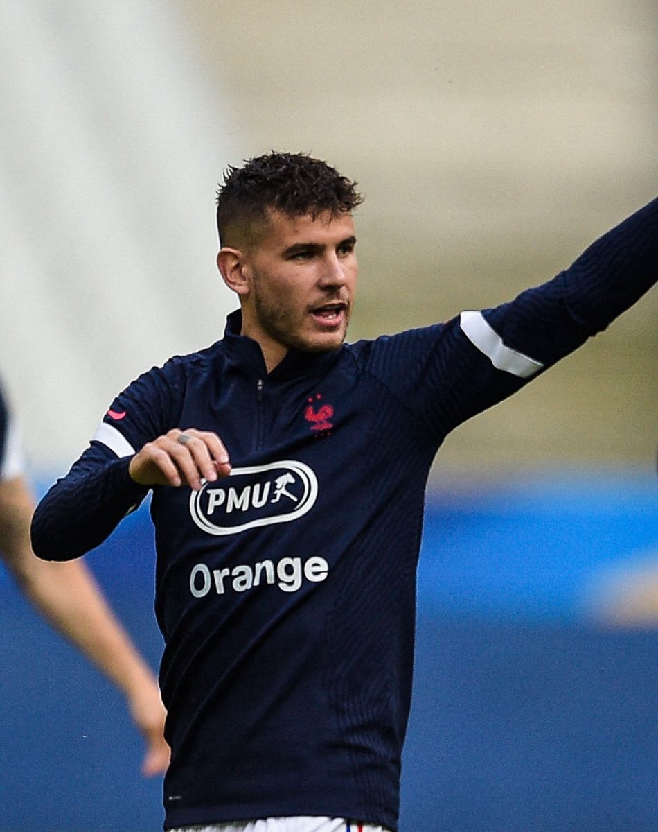 Lucas Hernandez ( 21 - France ) - Echauffement - - Match amical de préparation à l'Euro 2021 France - Bulgarie (3-0) au Stade de France en présence de 5000 spectateurs à Saint-Denis le 8 juin 2021. © Federico Pestellini / Panoramic / Bestimage