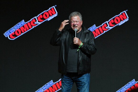 William Shatner participe au "Comic Con" à New York, aux côtés de M.McDonnell, Guapdad 4000 et E.James Olmos. 