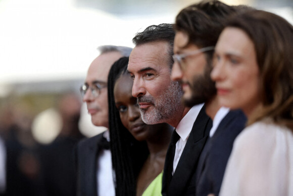 Jean Dujardin - Montée des marches du film "OSS 117 : Alerte rouge en Afrique Noire" lors du 74e Festival de Cannes. Le 17 juillet 2021. © Borde-Jacovides-Moreau / Bestimage