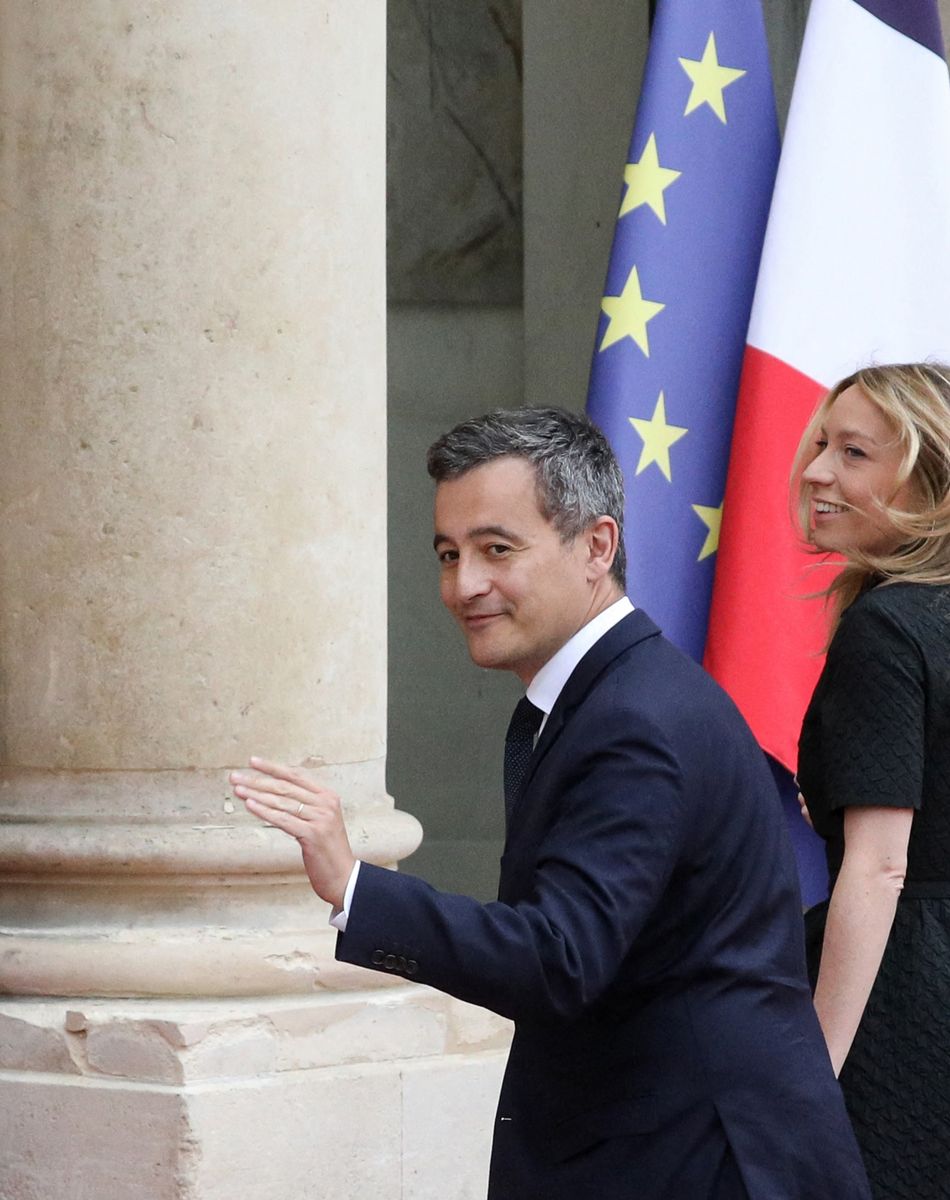 Le ministre de l'Intérieur, Gérald Darmanin et son épouse Rose-Marie Devillers arrivent pour un dîner d'Etat avec le président français et italien, au palais de l'Elysée, Paris, le 5 juillet 2021.