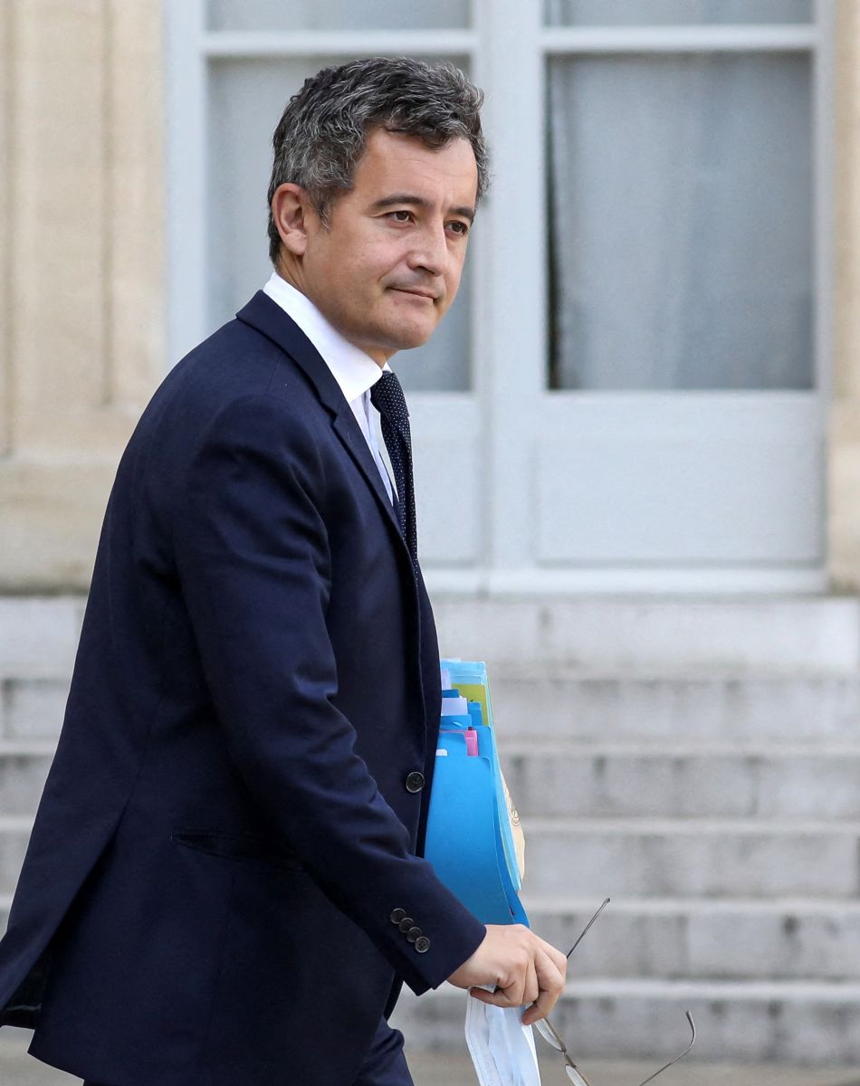 Le ministre de l'intérieur, Gérald Darmanin à la sortie du conseil des ministres, le 13 octobre 2021, au palais de l'Elysée, à Paris.