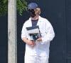 Exclusif - Owen Wilson avec une grosse bague, un masque, une casquette et des lunettes de soleil lors d'une rare sortie à Los Angeles, le 24 septembre 2021.
