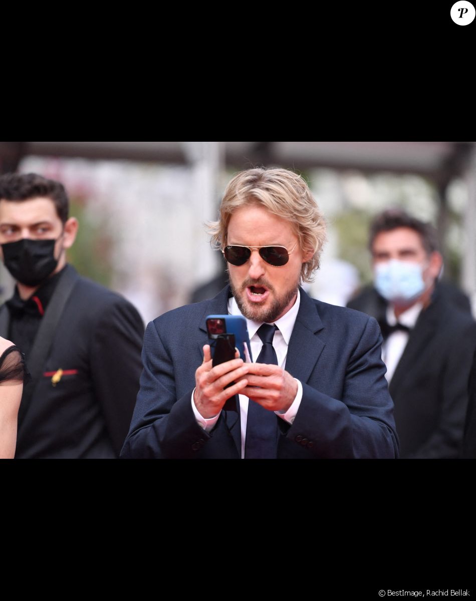 Owen Wilson - Montée des marches du film "The French Dispatch" lors du 74e Festival International du Film de Cannes. Le 12 juillet 2021. © Rachid Bellak / Bestimage