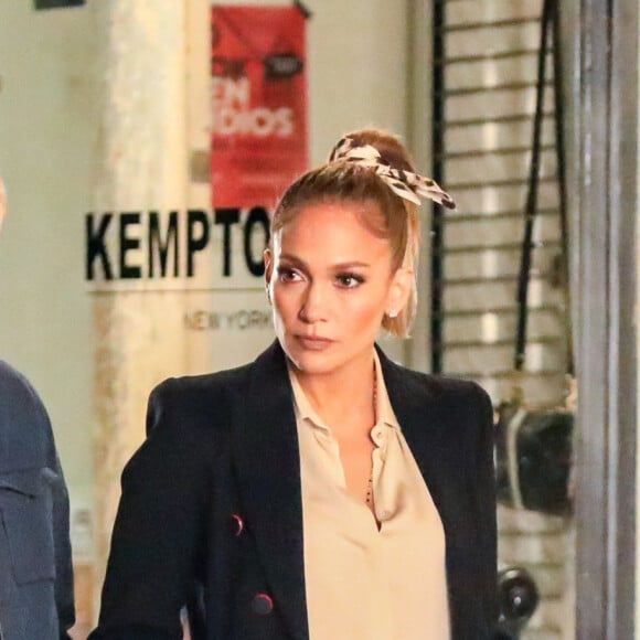 Owen Wilson et Jennifer Lopez ont été aperçus sur le tournage du film "Marry Me" à New York, le 11 octobre 2019.