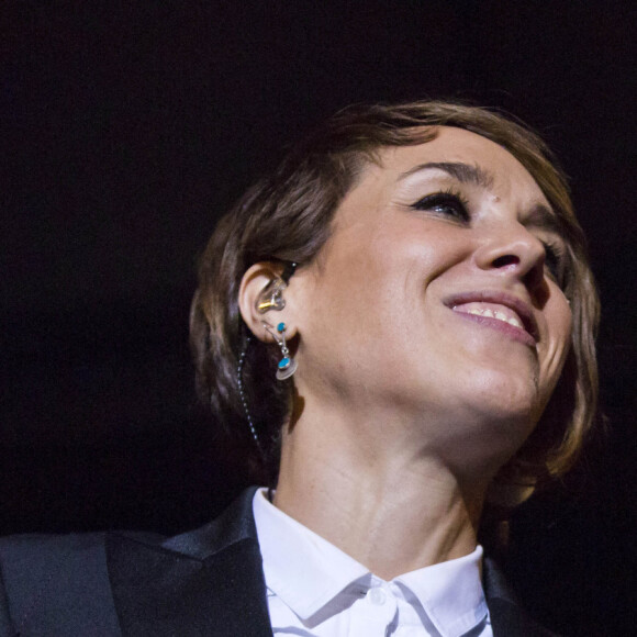 La chanteuse Zaz en concert au Max-Schmeling-Halle à Berlin, le 13 décembre 2016. © Future-Image via ZUMA Press/Bestimage