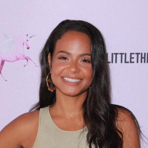 L'actrice américaine Christina Milian se rend au showroom de Pretty Little Thing pour célébrer le mois du patrimoine hispanique à Los Angeles, le 18 septembre 2020. 