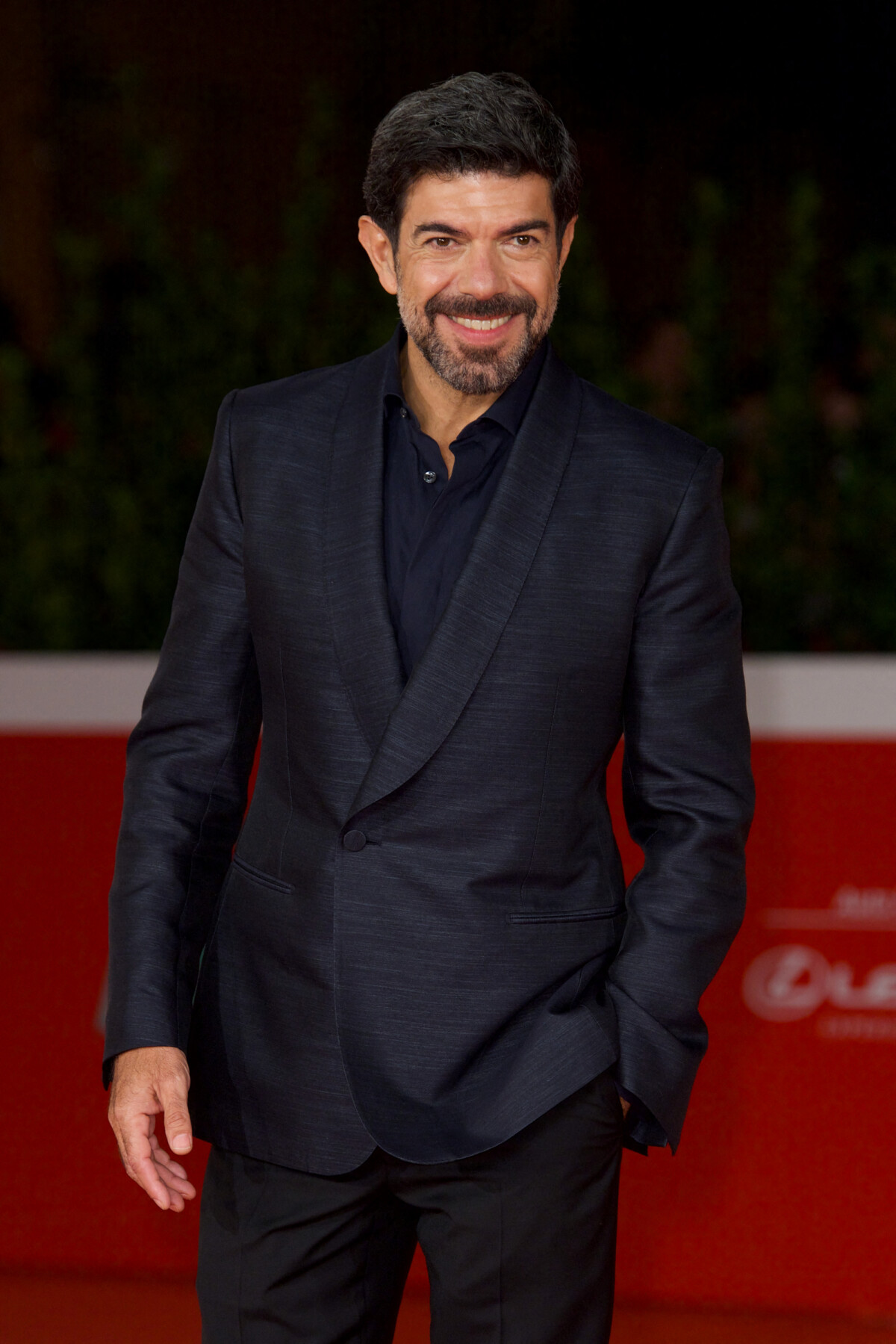 Photo Pierfrancesco Favino Première du film "Les promesses" lors du
