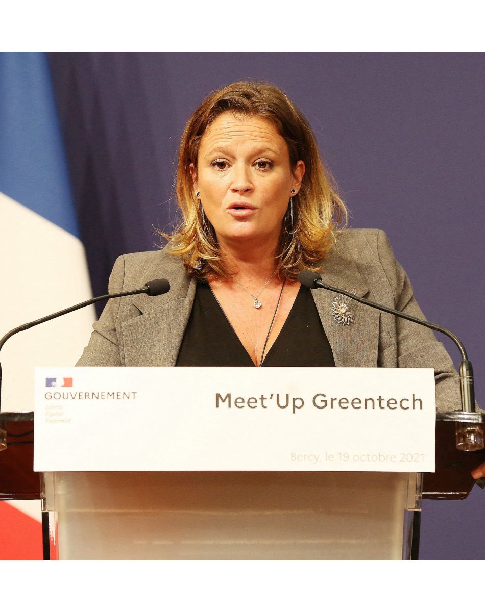 Exclusif - Olivia Grégoire (enceinte) secrétaire d'état chargée de l'Économie sociale, solidaire et responsable intervient lors du congrès Meet'Up Greentech à Paris le 19 octobre 2021