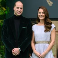 Kate Middleton et le prince William plus proches que jamais, tendre étreinte en coulisses