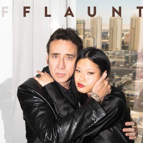 Nicolas Cagae et sa femme Riko Shibata posent pour la première fois pour un magazine, "Flaunt". Octobre 2021.