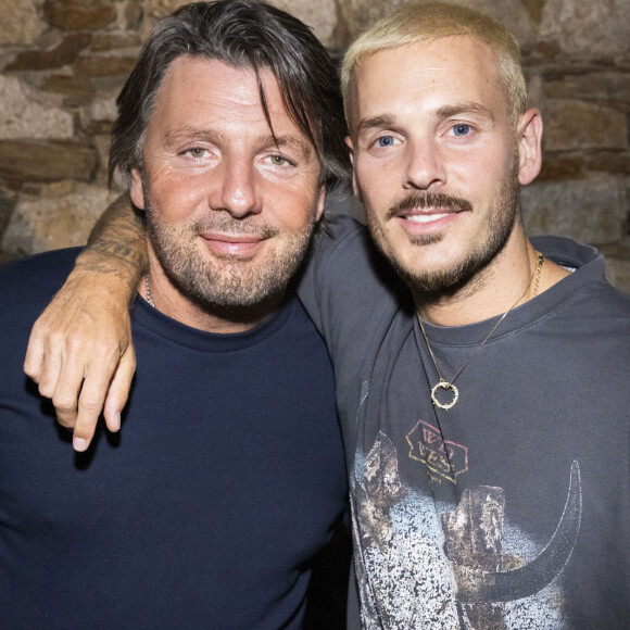 Matt Pokora, Philippe Lellouche - People lors de la représentation de la pièce de théâtre "L'invitation", écrite par H.Raccah, au Festival de Ramatuelle. Le 5 août 2021 © Cyril Bruneau / Festival de Ramatuelle / Bestimage 