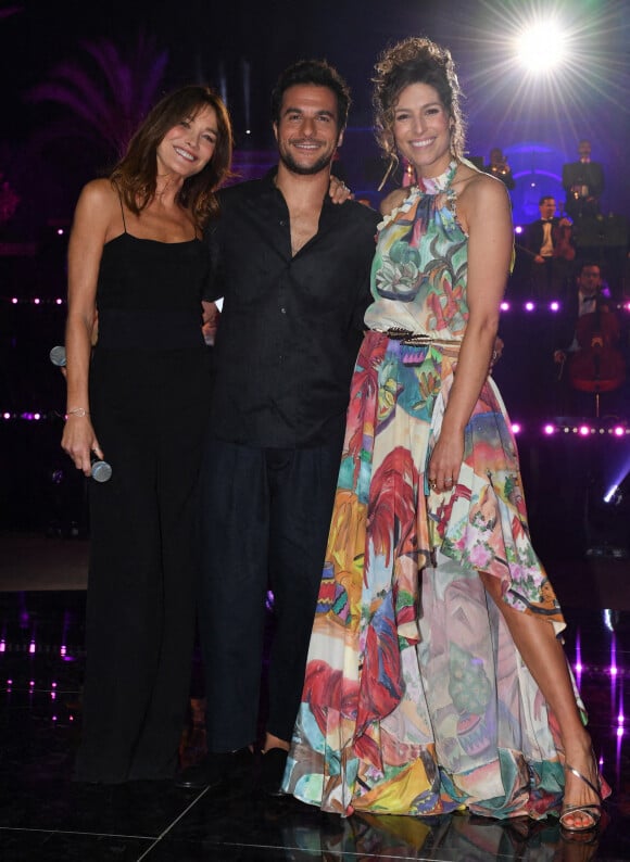 Exclusif - Carla Bruni-Sarkozy, Amir Haddad et Laury Thilleman - Jour 1 - Backstage - Enregistrement de l'émission "La fête de la Chanson à l'Orientale" à Marrakech, qui sera diffusée le 4 septembre sur France 2. Le 16 juin 2021. © Veeren / Bestimage 