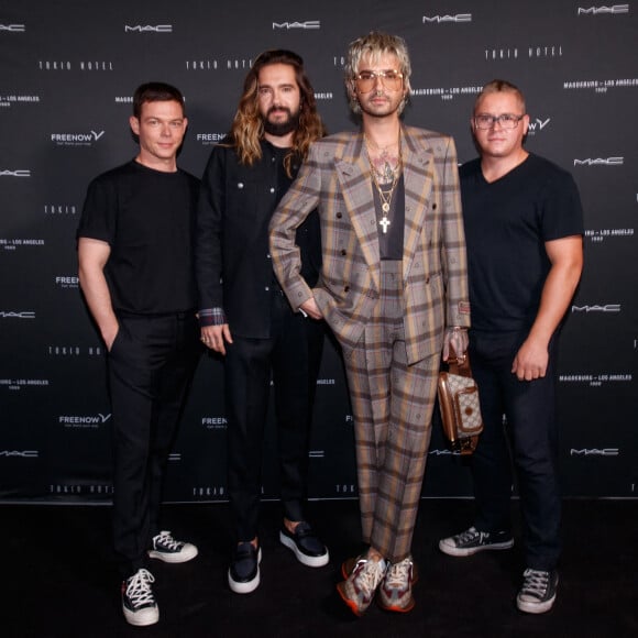 Le groupe Tokio Hotel: Tom Kauilitz, Bill Kaulitz, Georg Listing, Gustav Schaefer - Le groupe Tokio Hotel présente son nouveau single "Here comes The Night" au club China à Berlin, Allemagne, le 22 octobre 2021.