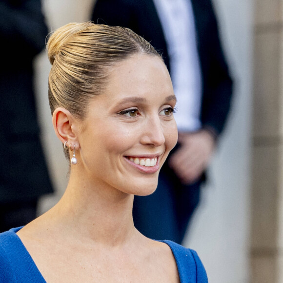 La princesse Maria Olympia de Grèce à la cérémonie religieuse du mariage du prince Phílippos de Grèce et Nina Flohr à la cathédrale de l'Annonciation à Athènes le 23 octobre 2021 