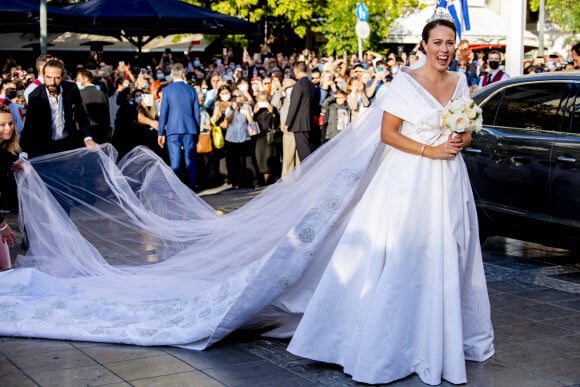 La mariée Nina Flohr à la cérémonie religieuse du mariage du prince Phílippos de Grèce et Nina Flohr à la cathédrale de l'Annonciation à Athènes le 23 octobre 2021 