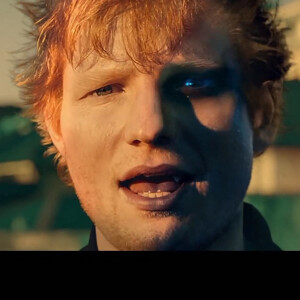Ed Sheeran sous les traits du Joker dans son clip "Bad Habits". Le 18 juin 2021.