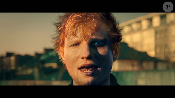 Ed Sheeran sous les traits du Joker dans son clip "Bad Habits". Le 18 juin 2021.
