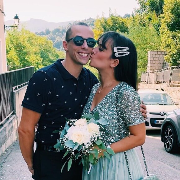 Alizée et Grégoire Lyonnet à un mariage.
