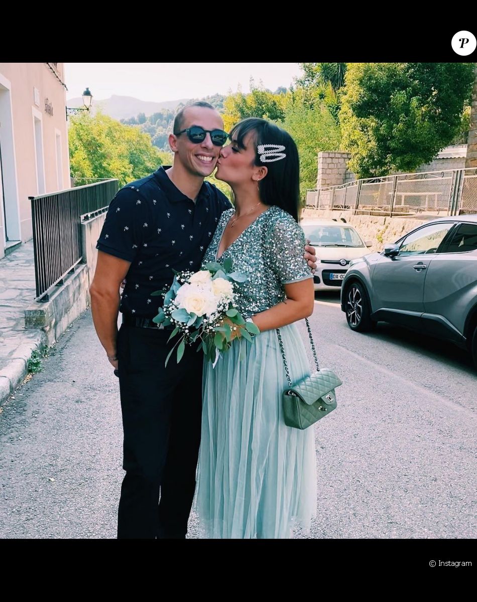 Alizée et Grégoire Lyonnet à un mariage.