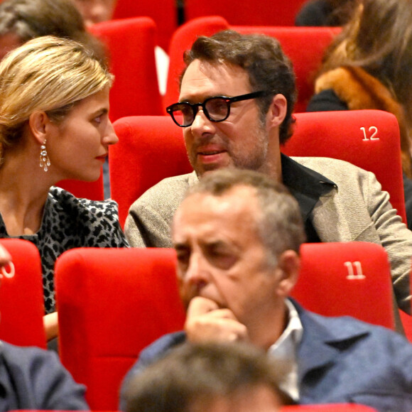 Nicolas Bedos et sa compagne Pauline Desmonts - Soirée de clôture de la 3e édition du Festival Cinéroman à Nice, le 24 octobre 2021. © Bruno Bebert / Bestimage