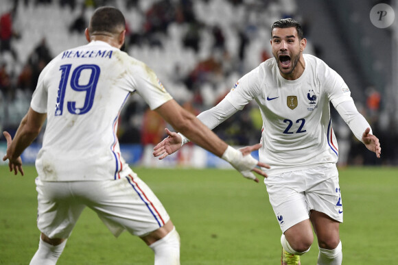 Theo Hernandez de l'équipe de France (r) - Match de football en ligue des Nations : La France bat la Belgique 3-2 au Juventus Stadium à Turin le 8 octobre 2021. © Inside/Panoramic/Bestimage