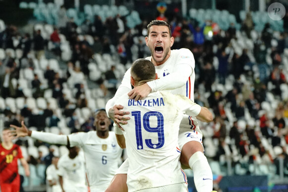 Theo Hernandez (France) - Karim Benzema (France) - Match de football en ligue des Nations : La France bat la Belgique 3-2 au Juventus Stadium à Turin le 7 octobre 2021. © Norbert Scanella / Panoramic / Bestimage