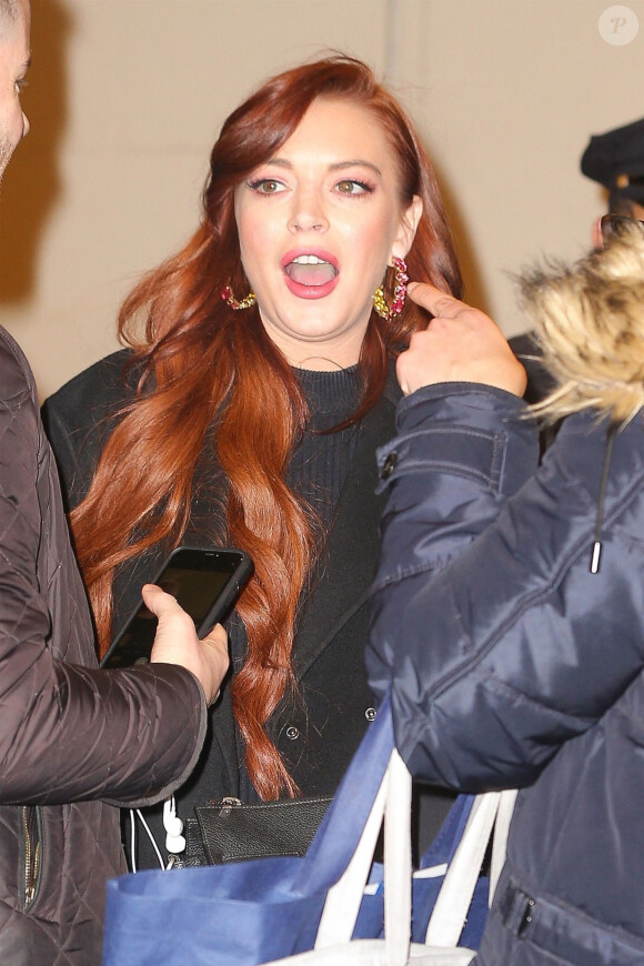 Lindsay Lohan salue ses fans dans les rues de New York Le 04 janvier 2019 