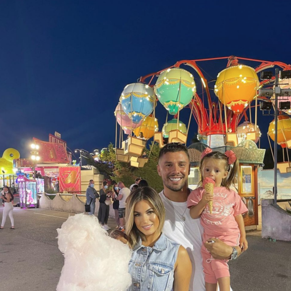 Carla Moreau et Kevin Guedj ont créé une poupée à l'éffigie de leur fille Ruby - Instagram
