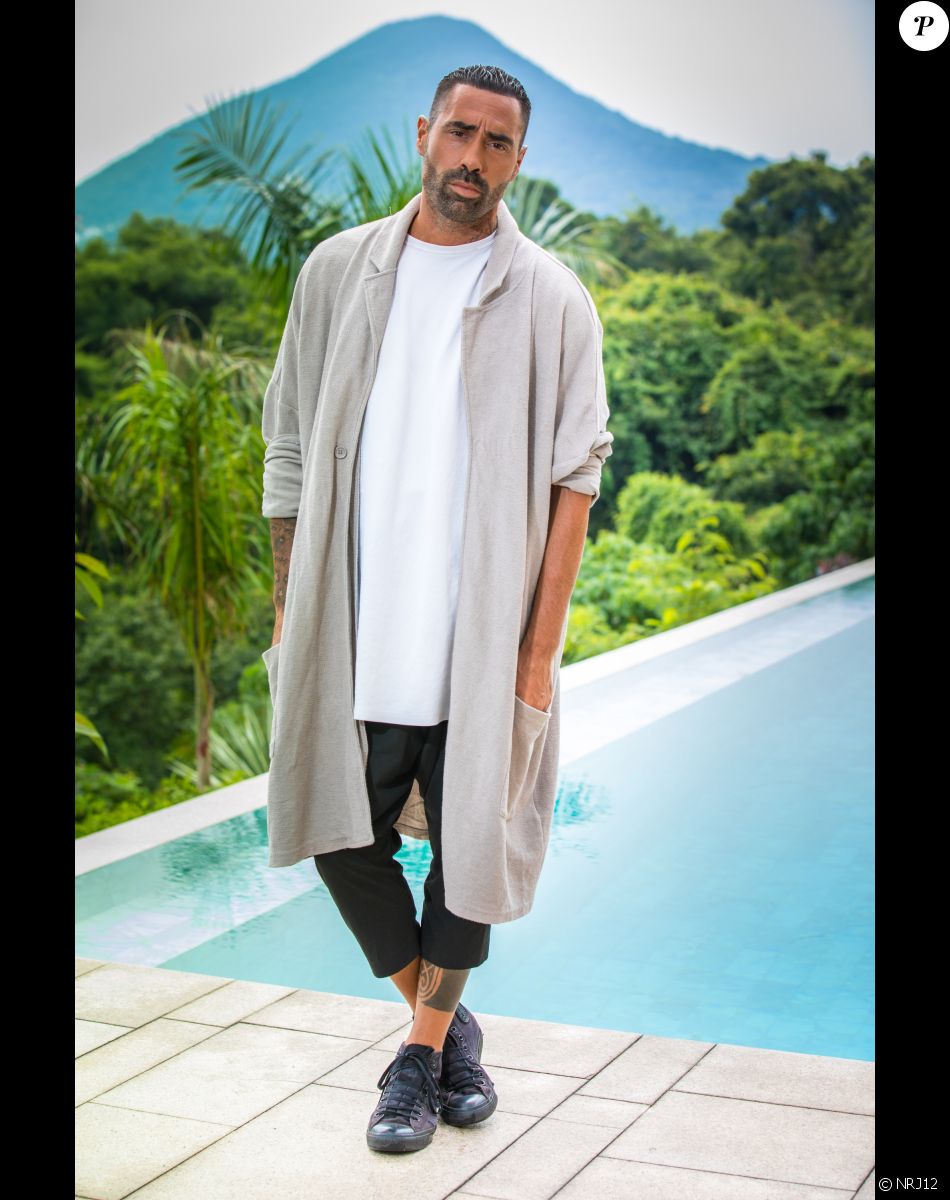 Photo officielle du casting des "Anges 12" - NRJ12