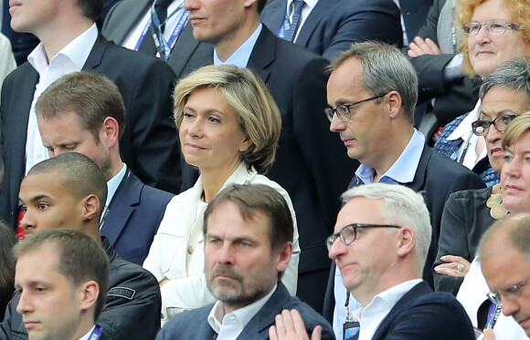 Valérie Pecresse et son mari Jérôme Pecresse au match d'ouverture de l'Euro 2016, France-Roumanie au Stade de France, le 10 juin 2016. © Cyril Moreau/Bestimage