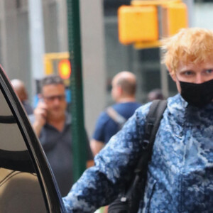 Ed Sheeran quitte son hôtel à New York le 15 septembre 2021. 