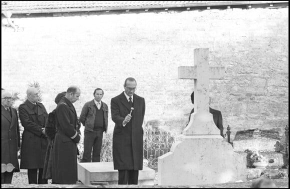 Jacques Chirac lors des obsèques d'Yvonne de Gaulle en 1979 à Colombey-les-deux-Eglises