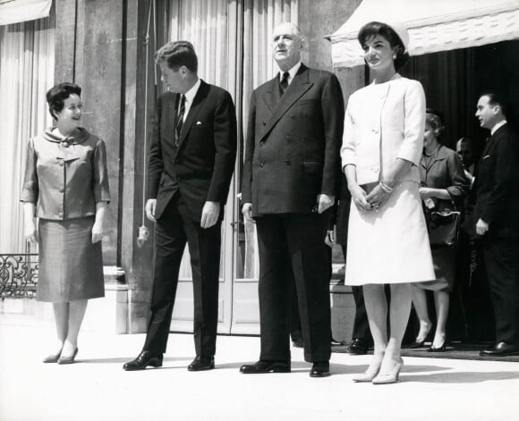 Le général Charles de Gaulle et sa femme Yvonne, aux côtés de John F. Kennedy et de son épouse Jackie