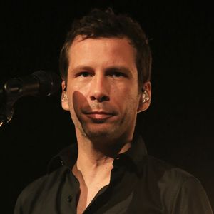 Alex Beaupain en concert sur la Scène du Salon au Fnac Live Festival à l'Hôtel de Ville à Paris. © Céline Bonnarde / Bestimage