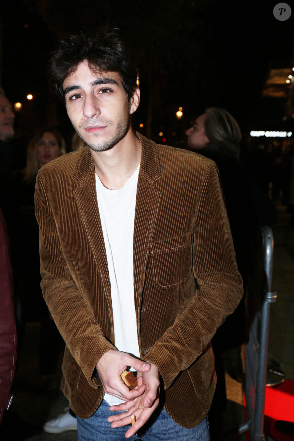 Ben Attal - Arrivée des people à l'avant-première du film "Mon chien stupide" au cinéma UGC Normandie à Paris, le 22 octobre 2019. © Jonathan Rebboah/Panoramic