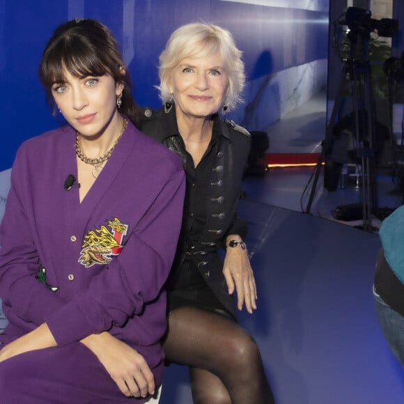 Exclusif - Nolwenn Leroy - Enregistrement de l'émission "Clique" à Paris, le 10 novembre 2021. © Jack Tribeca / Bestimage