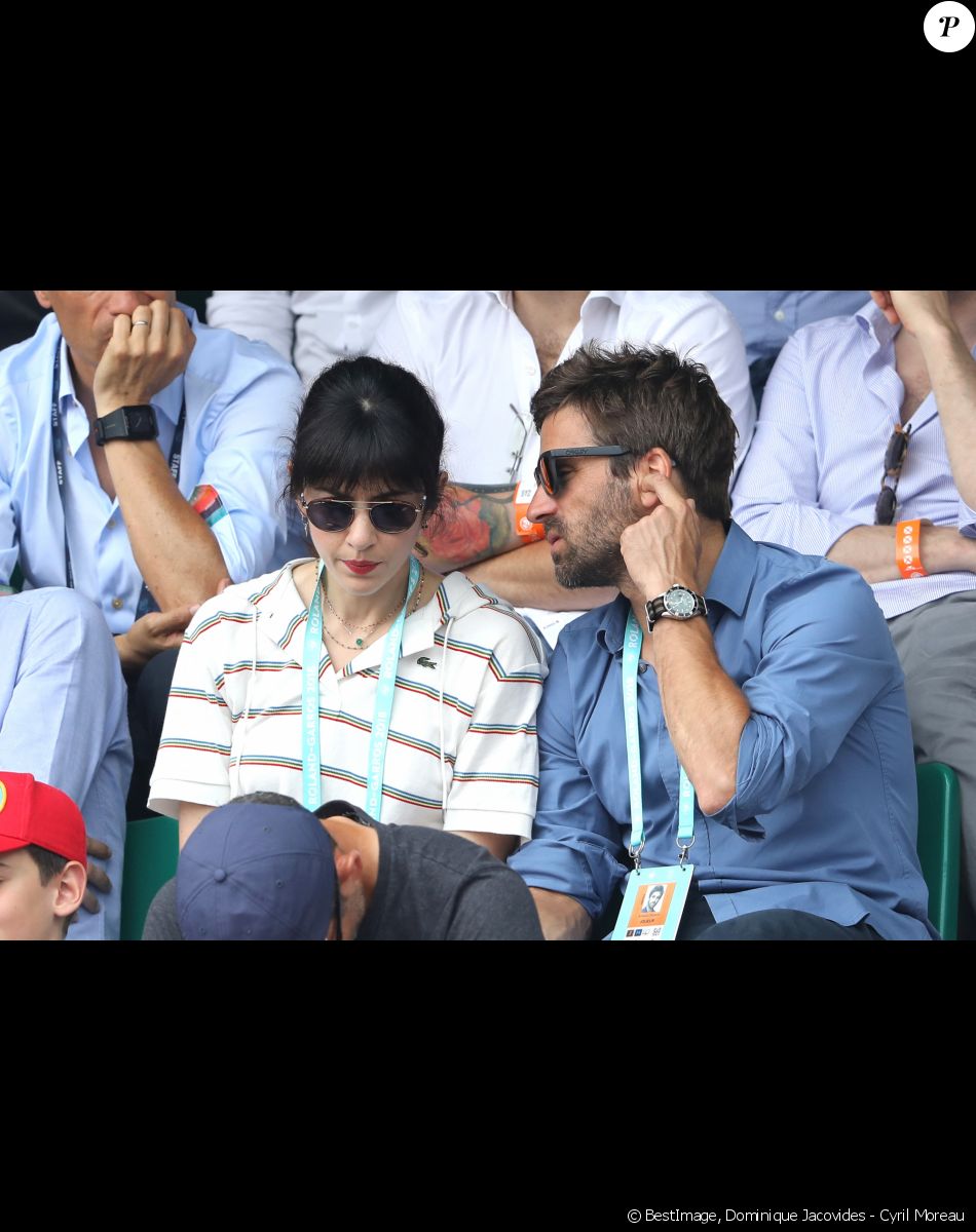 Nolwenn Leroy et son compagnon Arnaud Clément dans les tribunes de Roland-Garros à Paris, le 10 juin 2018. © Dominique Jacovides - Cyril Moreau/Bestimage