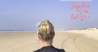 Laeticia Hallyday et Jalil Lespert partagent de tendres clichés en amoureux au Portugal
