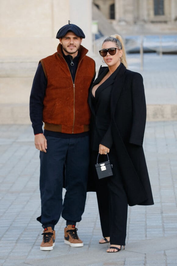 Mauro Icardi et sa femme Wanda Nara arrivent au défilé de mode Louis Vuitton lors de la Fashion Week printemps/été. © Veeren Ramsamy-Christophe Clovis/Bestimage