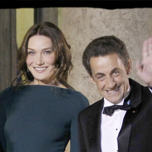 Nicolas Sarkozy et Carla Bruni-Sarkozy - Dîner d'Etat en l'honneur du président Medvedev à l'Elysée
