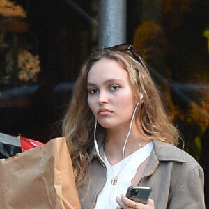 Lily-Rose Depp fait ses courses à New York City, New York, Etats-Unis, le 2 septembre 2021.