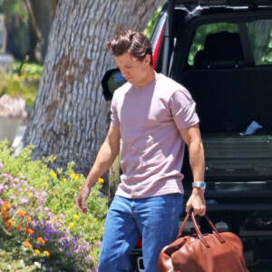 Zendaya dépose Tom Holland à son appartement à Los Angeles. Le 8 juillet 2021.