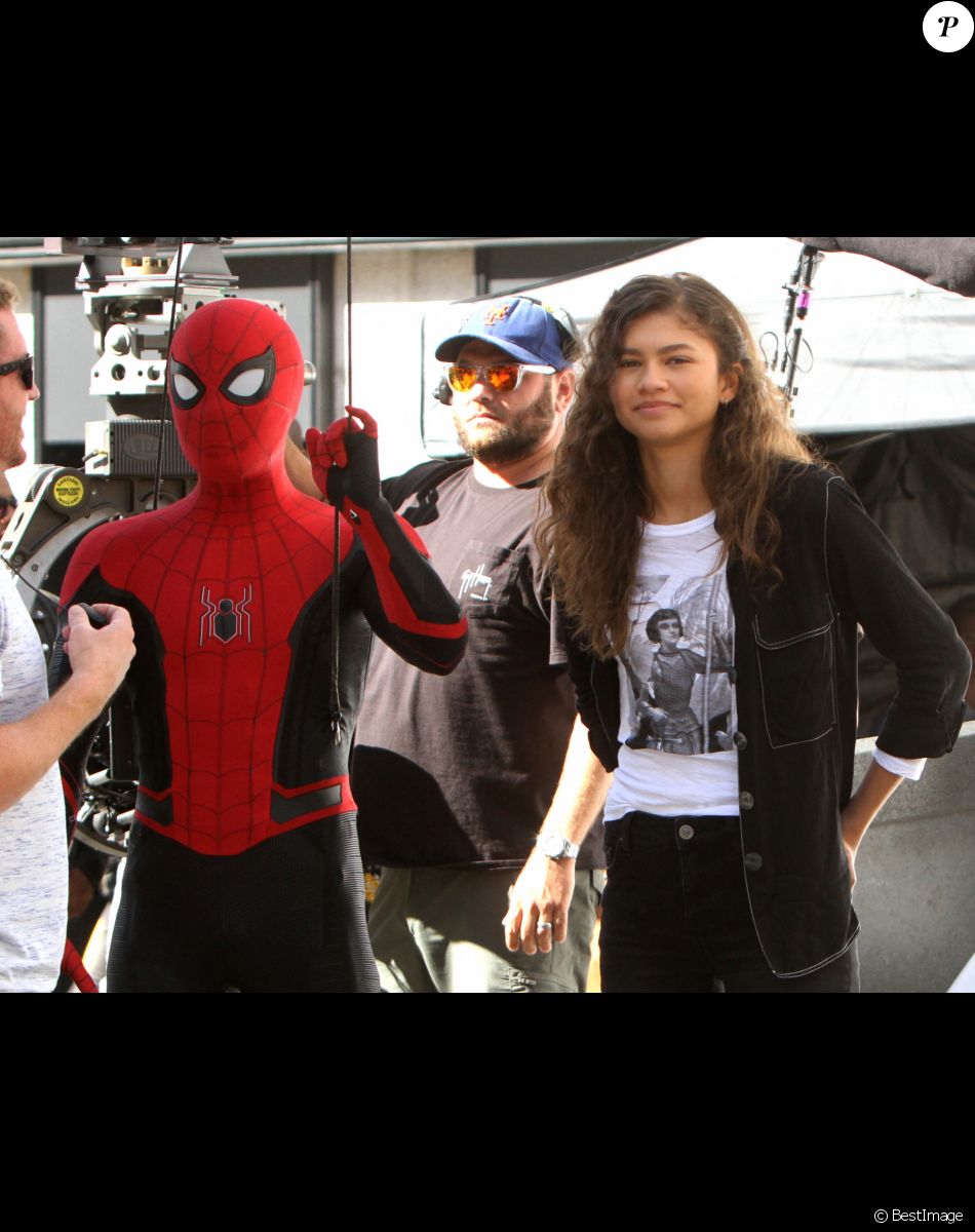 Tom Holland et Zendaya sur le tournage de "Spider-Man: Far From Home" à New York, le 18 octobre 2018. © CPA/Bestimage