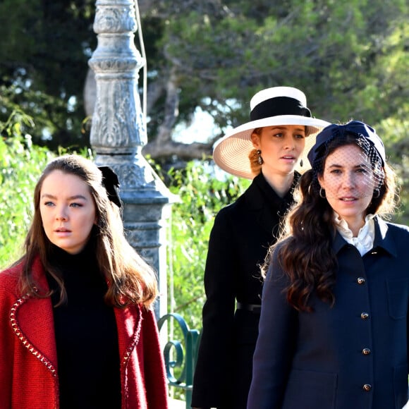 Alexandra de Hanovre, Beatrice Borromeo, Tatiana Santo Domingo - Arrivées en la cathédrale de Monaco pour la messe d'action de grace avec Te Deum lors de la la fête nationale de Monaco le 19 novembre 2021. © Bruno Bebert / Dominique Jacovides / Bestimage