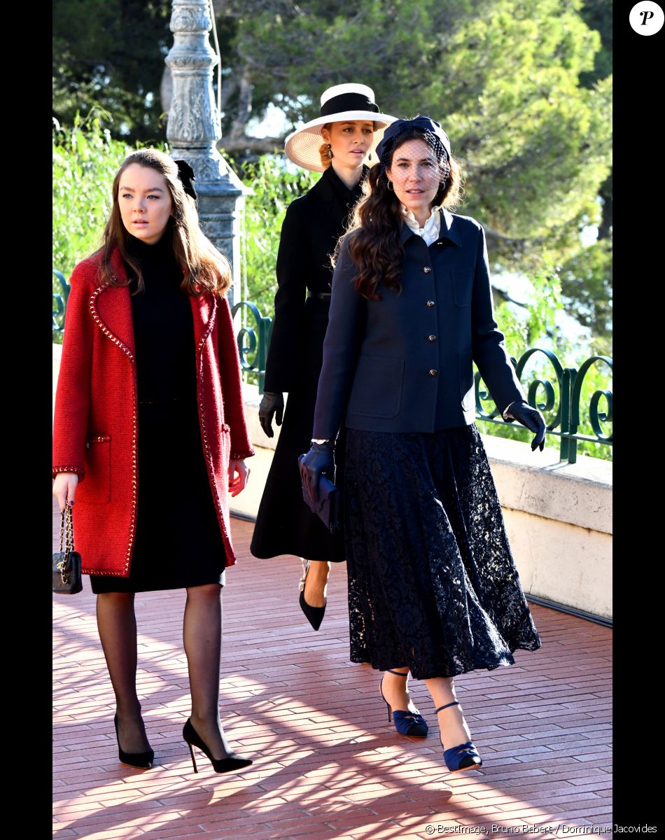 Alexandra de Hanovre, Beatrice Borromeo, Tatiana Santo Domingo - Arrivées en la cathédrale de Monaco pour la messe d'action de grace avec Te Deum lors de la la fête nationale de Monaco le 19 novembre 2021. © Bruno Bebert / Dominique Jacovides / Bestimage