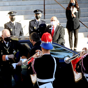 Le prince Albert II de Monaco - Arrivées en la cathédrale de Monaco pour la messe d'action de grace avec Te Deum lors de la la fête nationale de Monaco le 19 novembre 2021. © Dominique Jacovides / Bruno Bebert / Bestimage