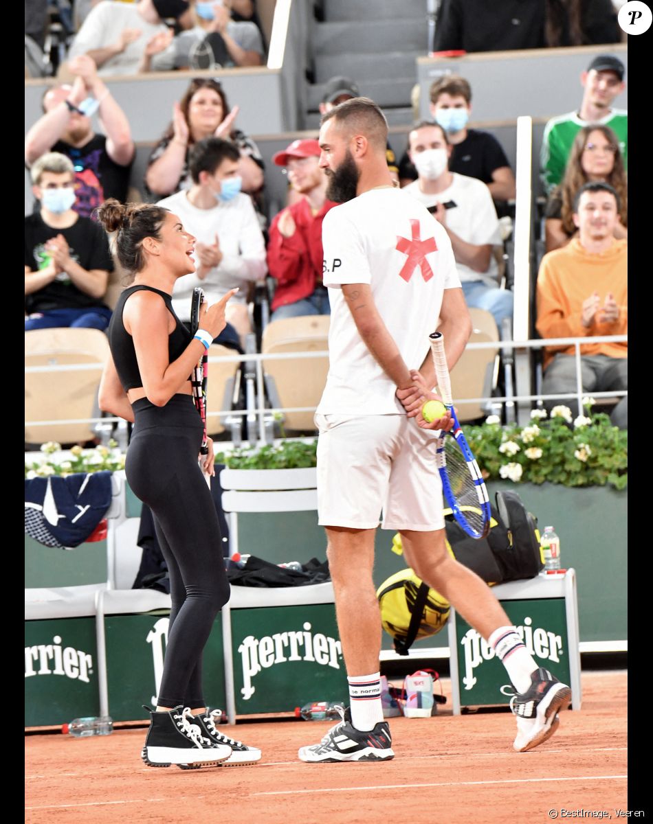 Exclusif - Benoît Paire et sa compagne Julie Bertin - Benoît Paire, Gaël Monfils, Domingo (Pierre Alexis Bizot) et Zerator (Adrien Nougaret) deux streamers se rencontrent lors d'un match de tennis à Roland Garros, Paris le 18 septembre 2021. © Veeren/Bestimage