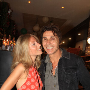 Exclusif - Jean-Luc Lahaye et sa compagne Paola - Dîner au restaurant "Alfredo Positano" à Paris. Le 7 juillet 2020 © Baldini / Bestimage