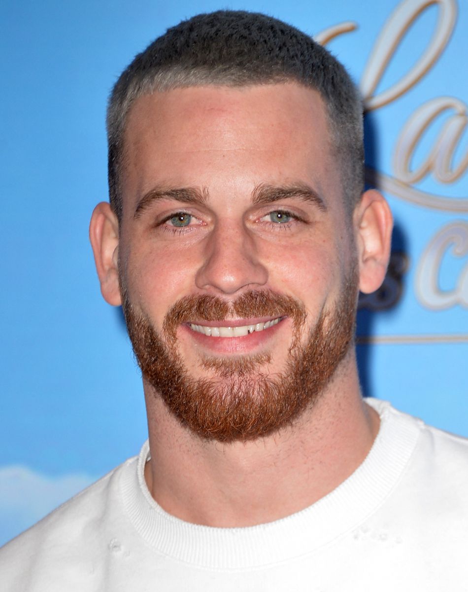 Raphaël Pépin - Photocall de la saison 3 de l'émission de télé-réalité "La villa des coeurs brisés" à la Tour TF1 à Boulogne-Billancourt, le 27 novembre 2017/ © Veeren/Bestimage