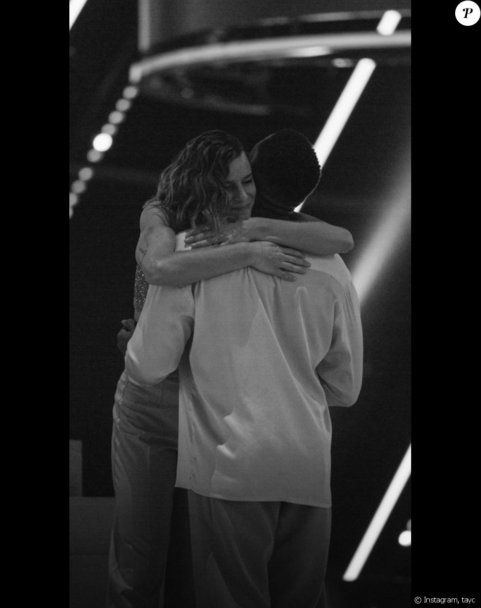 Fauve Hautot : Tayc lui déclare son amour sur Instagram
